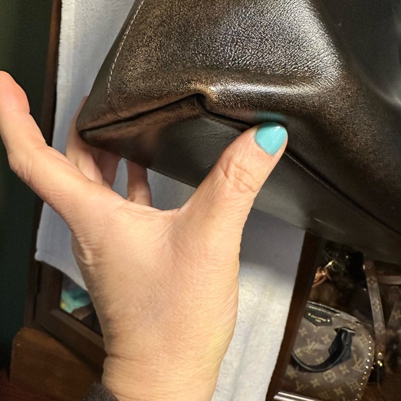 Coach Brooklyn - Picture 3 of 12